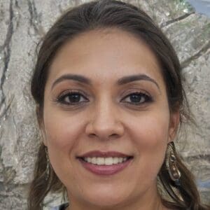 Μαρία Κωνσταντίνου - Συγγραφέας